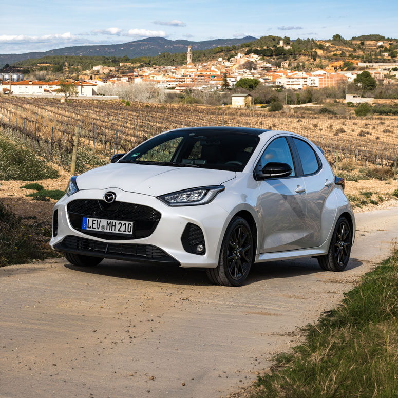 Mazda - Präzision. Harmonie. Fahrfreude. Mazda – Mazda2 Hybrid - WPD Abrufscheine für Gesundheitswesen Menschen mit Behinderung Pflegestufe und pflegende Angehörige